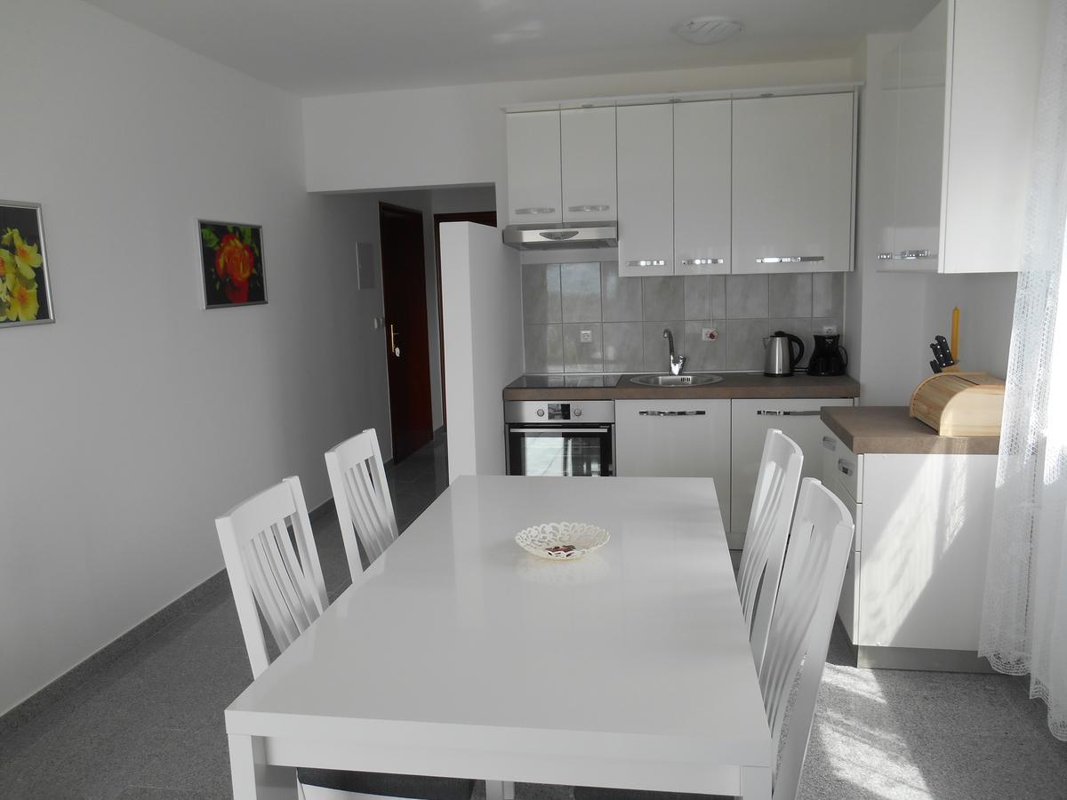 Apartments Diana Шмрика Экстерьер фото